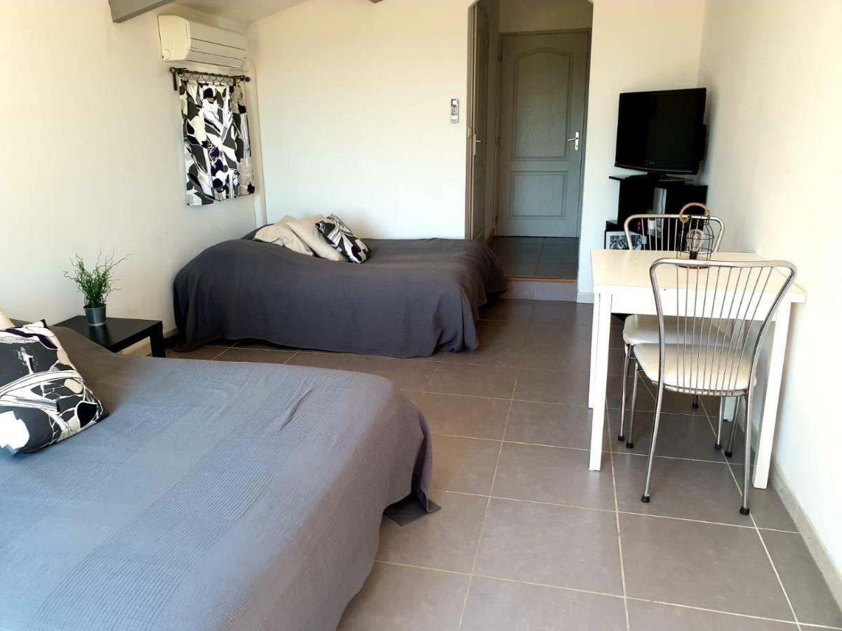 Privee Pres D'uzes *